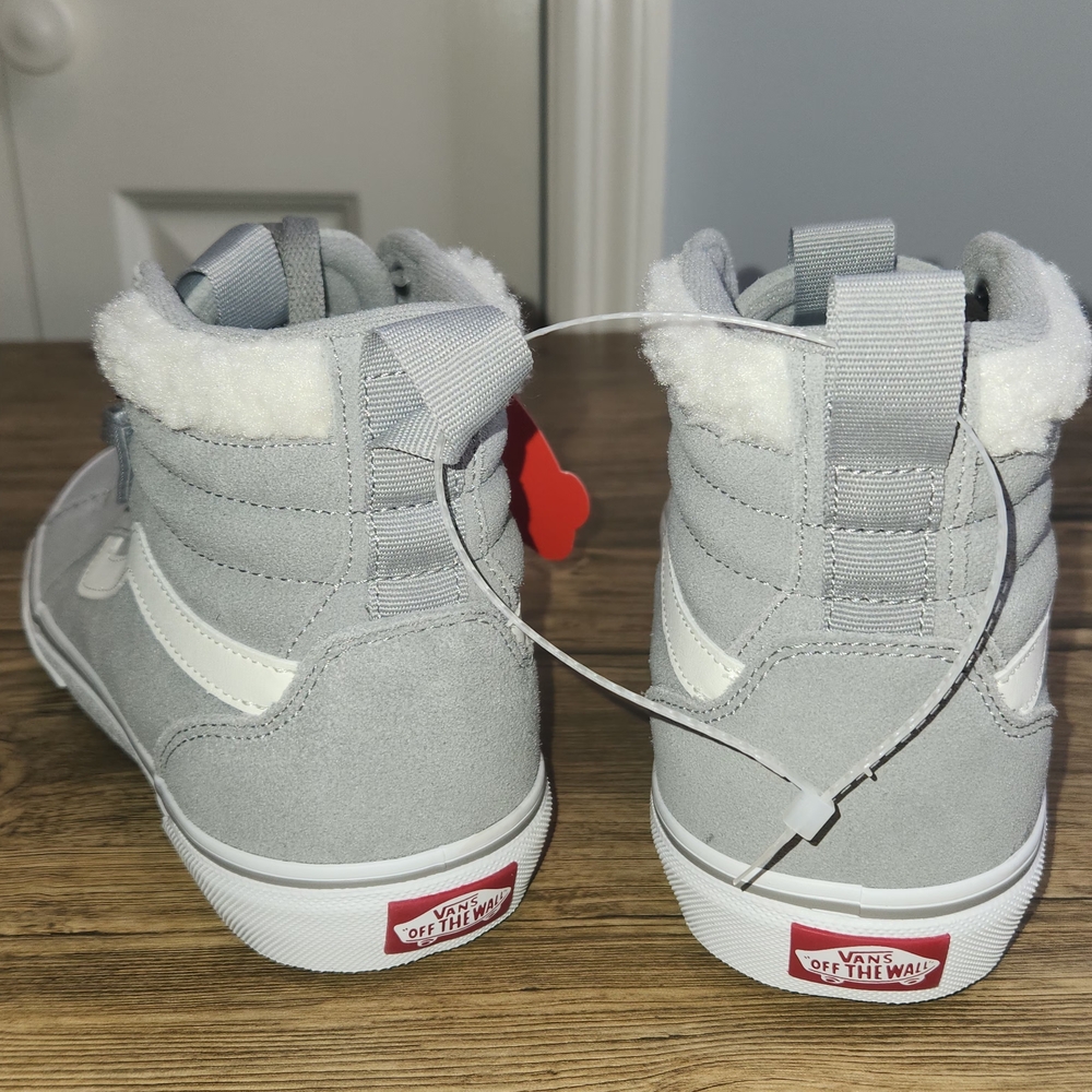Vans Filmore High Top Sk8 Gray Suede & White Side Stripe Faux Sherpa Women 9.5 - Picture 3 of 11